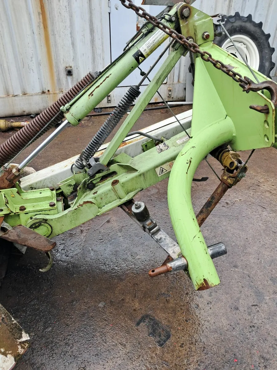 Breaking Claas Mower - Image 2