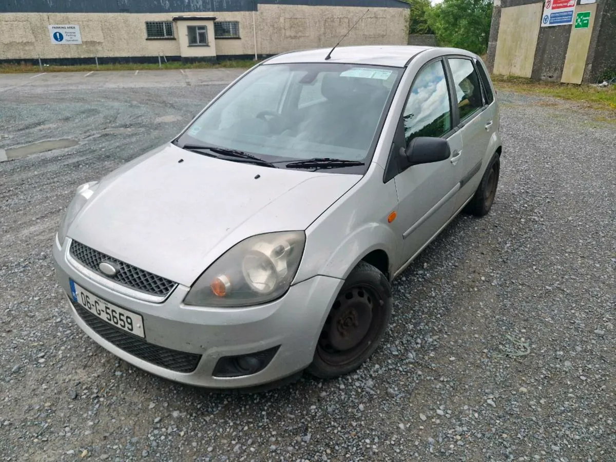 Ford fiesta - Image 2