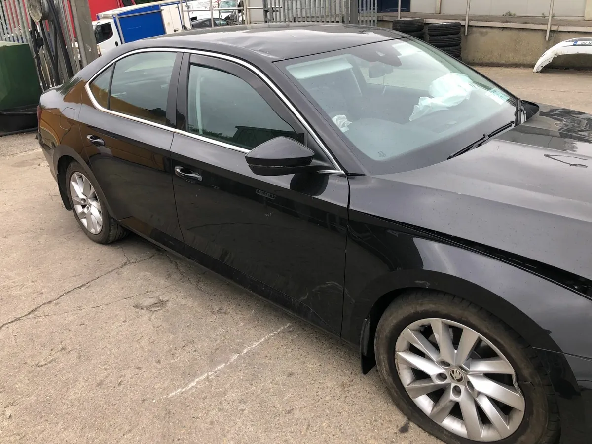 2019 SKODA SUPERB 2 ltr (for parts only) - Image 3
