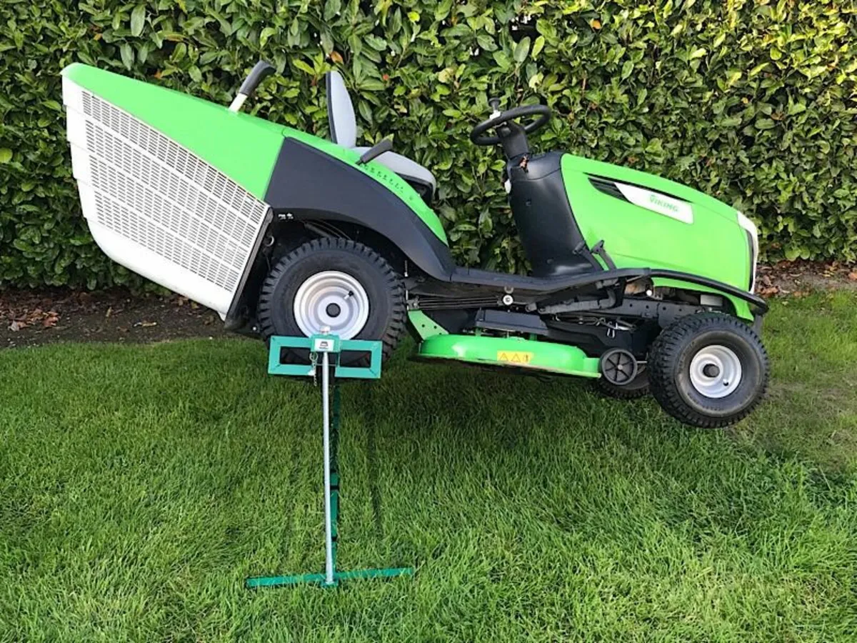 Tractor lawnmower repairs and servicing - Image 4