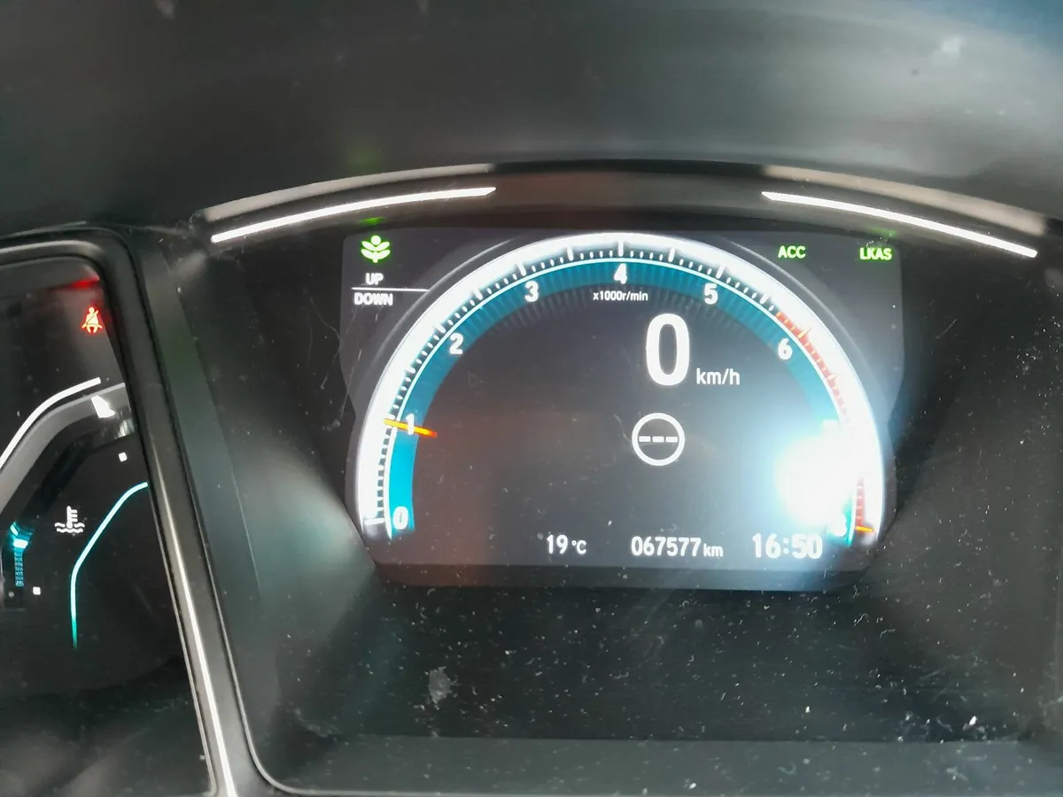 Honda Civic 2021 - Image 4