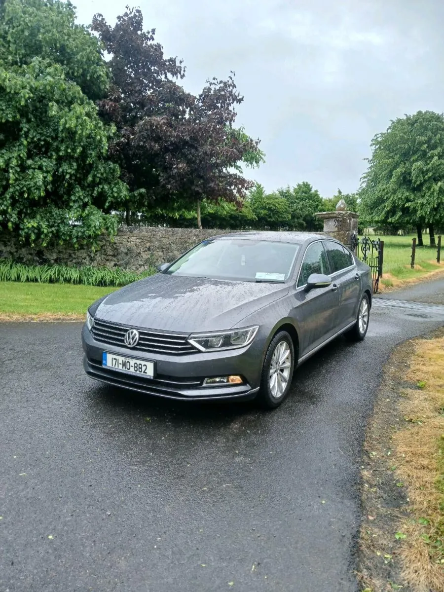2017 VW Passat - Image 2