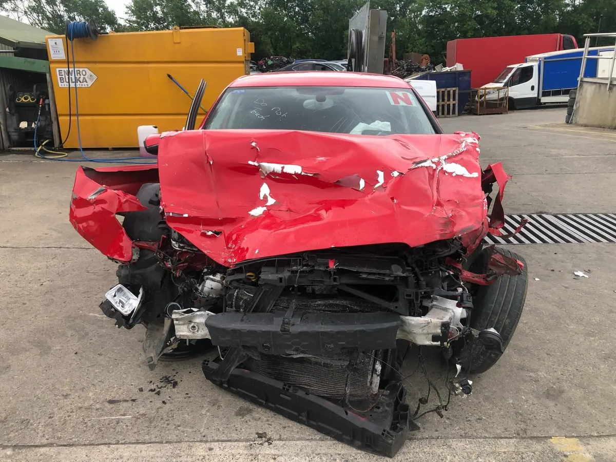 2014 AUDI A3 SALOON 1.6 dsl (for parts only) - Image 4