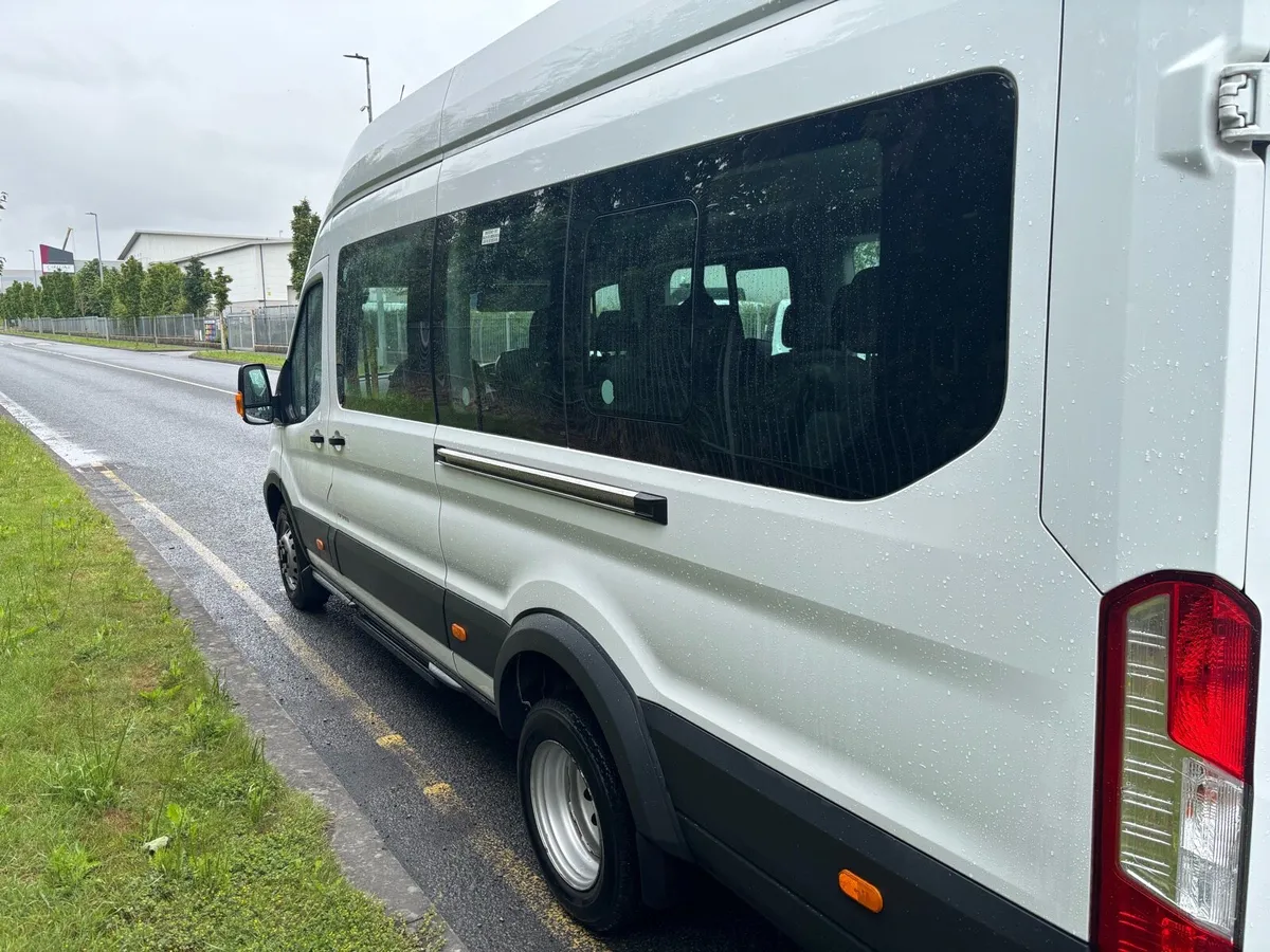 2017 Ford transit minibus only 38,000klms - Image 4