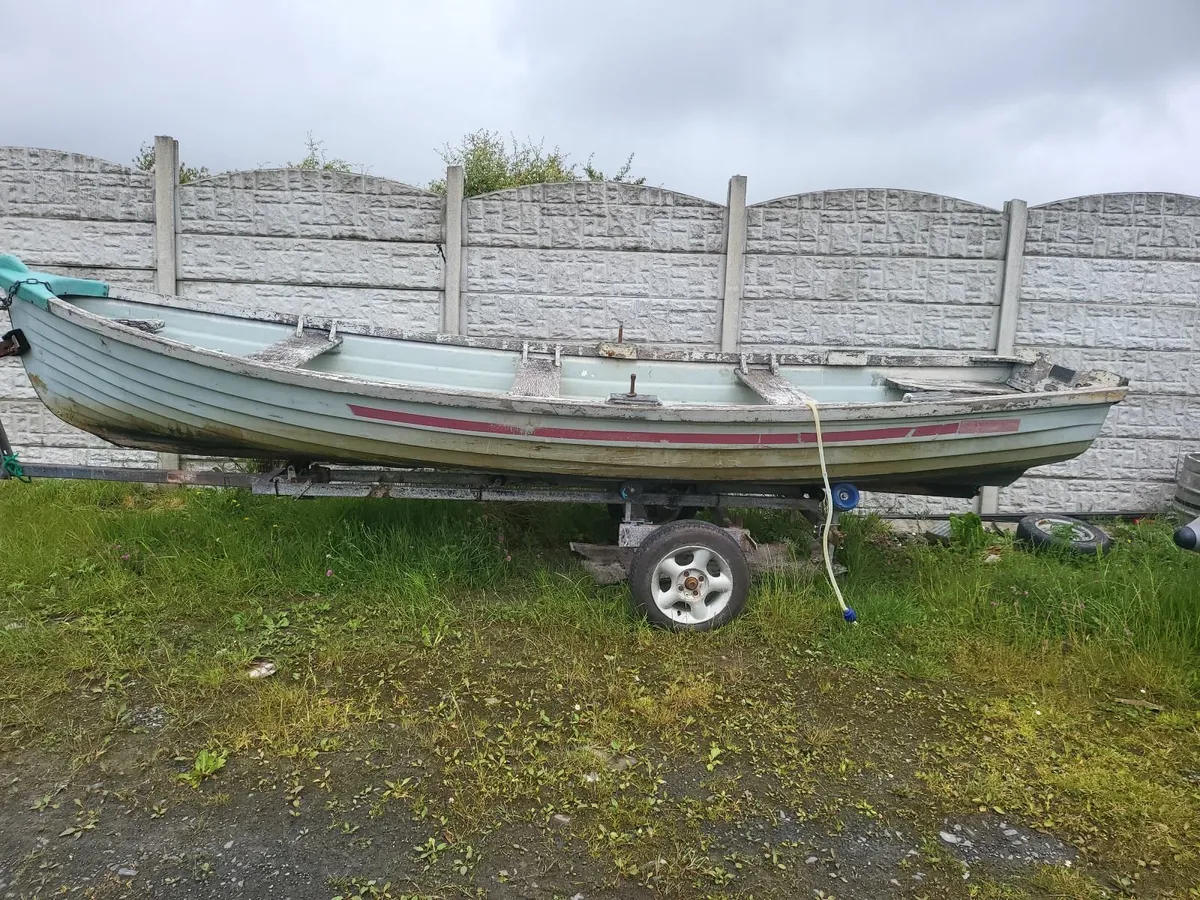 19FT ANGLERS FANCY BOAT and trailer REDUCED - Image 1