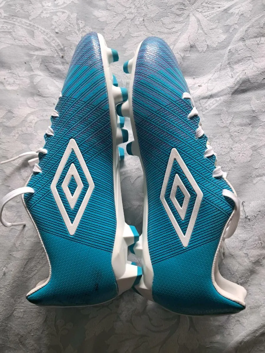 Umbro Suze 8 football boots ( new) - Image 2