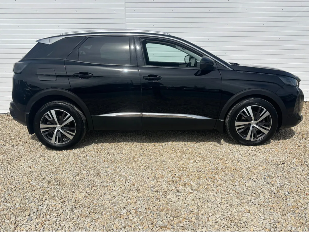 Peugeot 3008 ALLURE 1.5 HDI 130 AUTO - Image 3