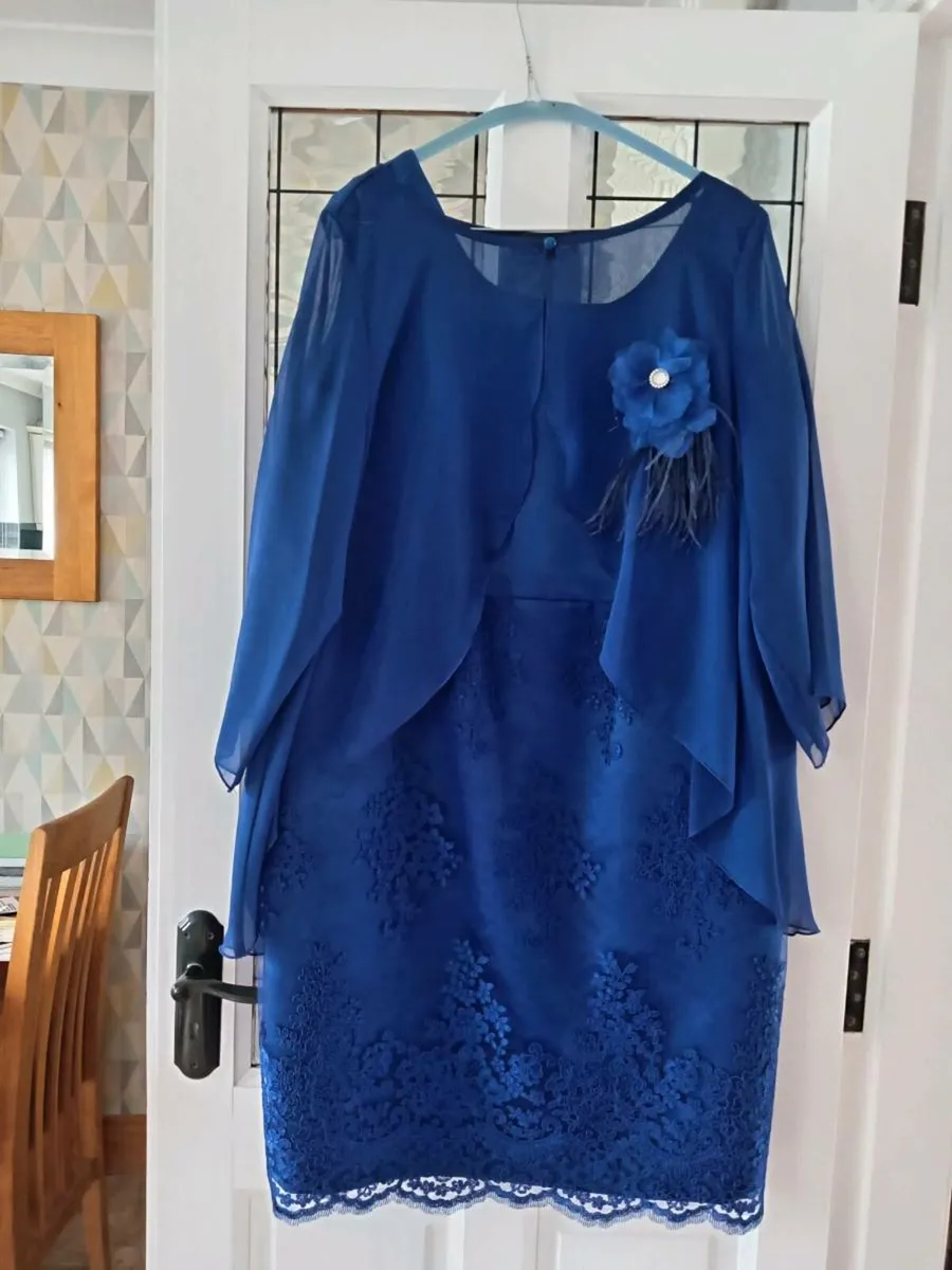Mother of bride/groom outfit - Image 1