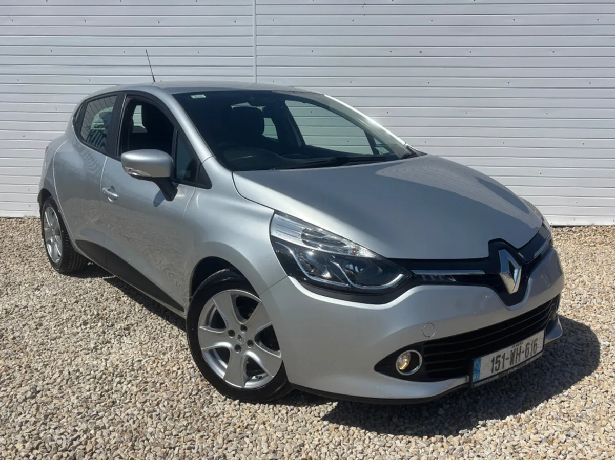 Renault Clio IV DYNAMIQUE 1.2 PET 7 4DR PETROL - Image 1