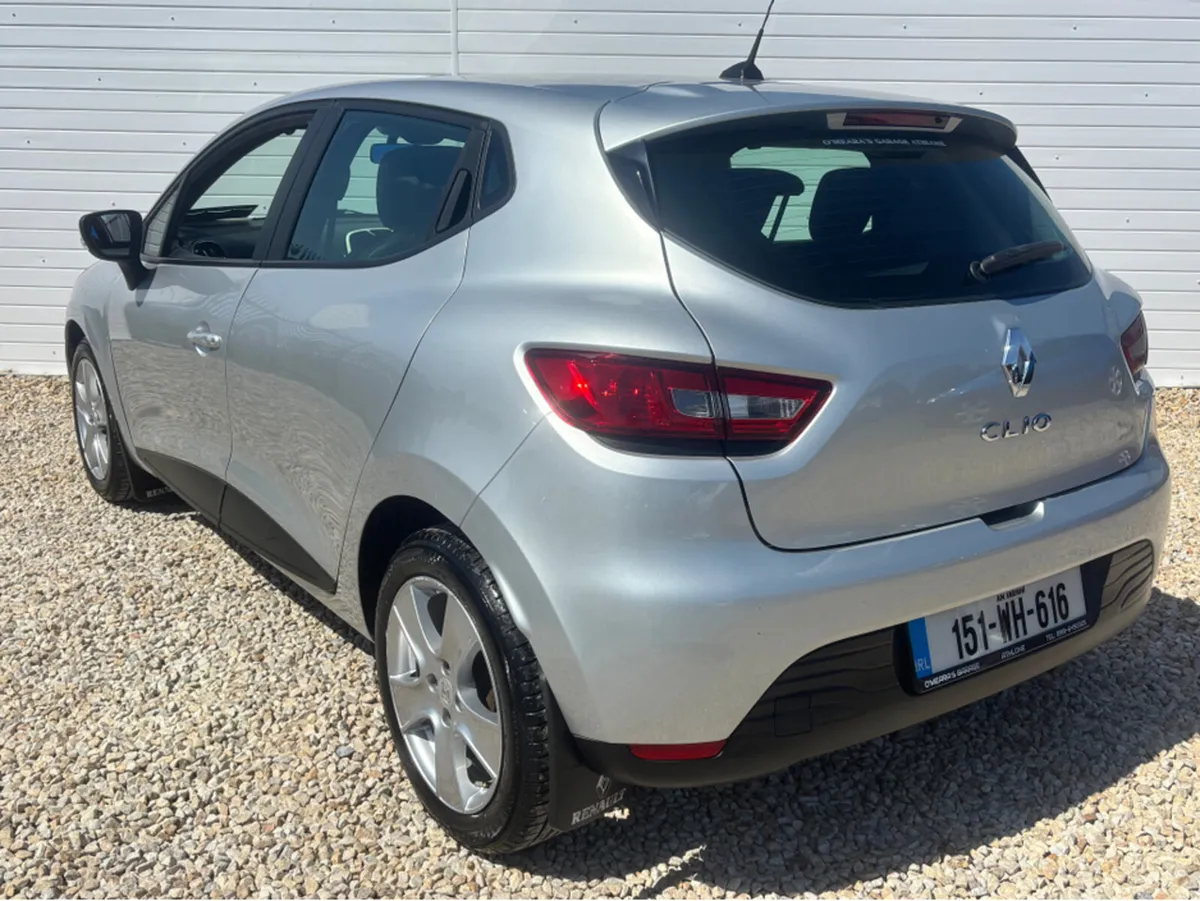 Renault Clio IV DYNAMIQUE 1.2 PET 7 4DR PETROL - Image 2