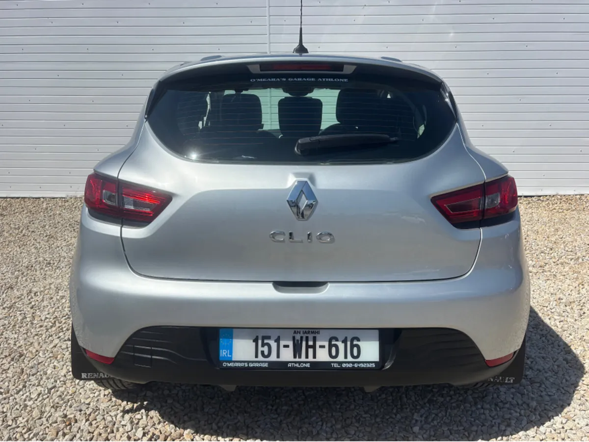 Renault Clio IV DYNAMIQUE 1.2 PET 7 4DR PETROL - Image 3