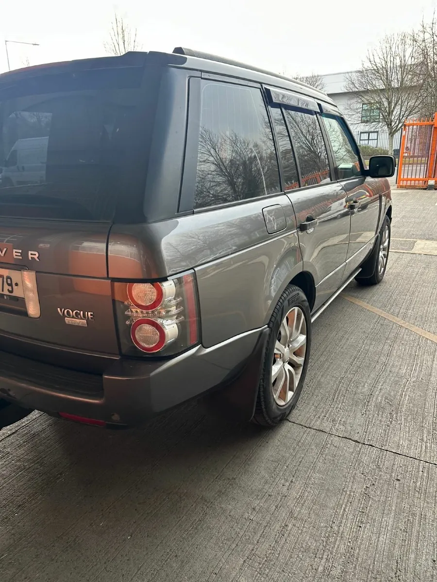 Land Rover Range Rover 2010 3.6L - Image 4