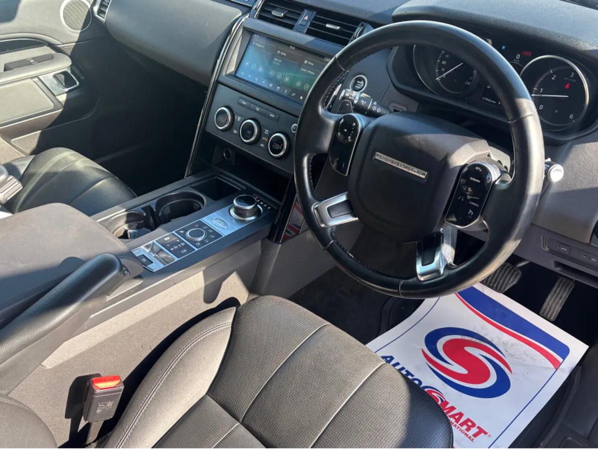Land Rover Discovery 3.0 SDV6 SE COM COMMERCIAL 5D - Image 2