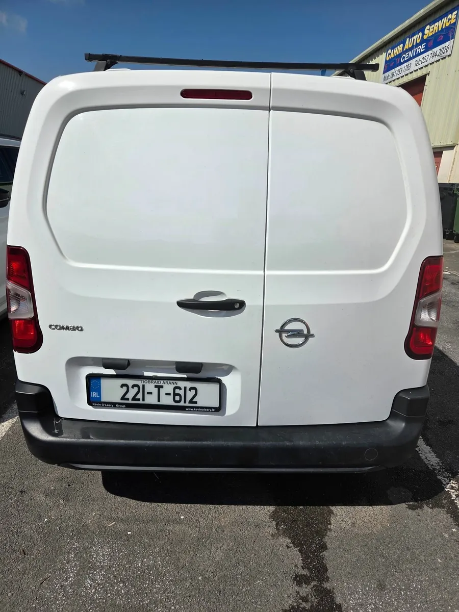 Opel Combo 2022 - Image 2