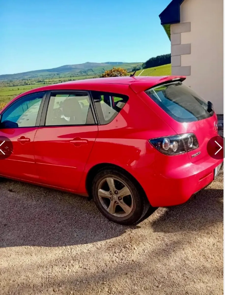 Mazda 3  1.3 petrol 2010 - Image 3