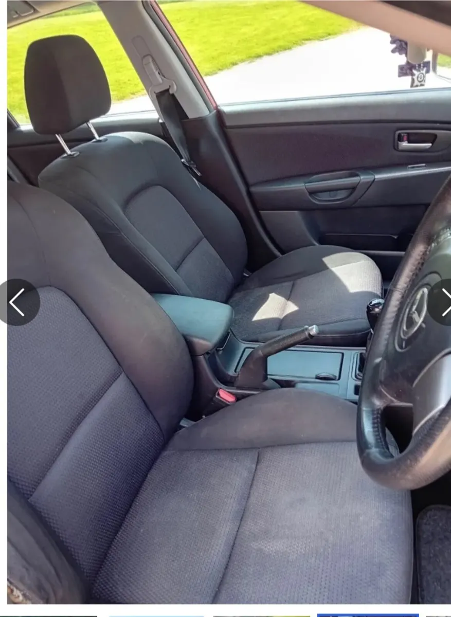 Mazda 3  1.3 petrol 2010 - Image 4