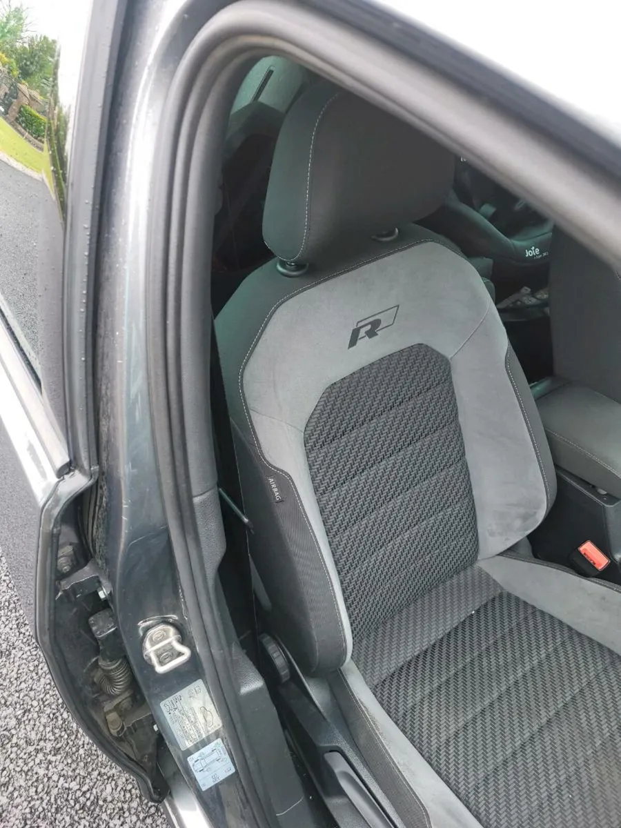 Volkswagen Golf 2.0tdi R Line( 192 low mileage) - Image 4