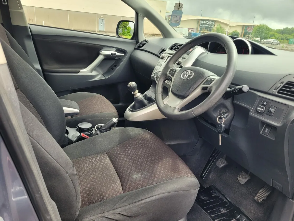 2012 TOYOTA VERSO 2.0 D4D TR .7 SEATER. - Image 4