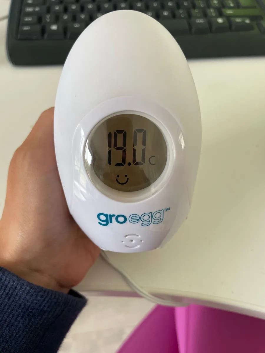 Gro egg digital colour changing room thermometer
