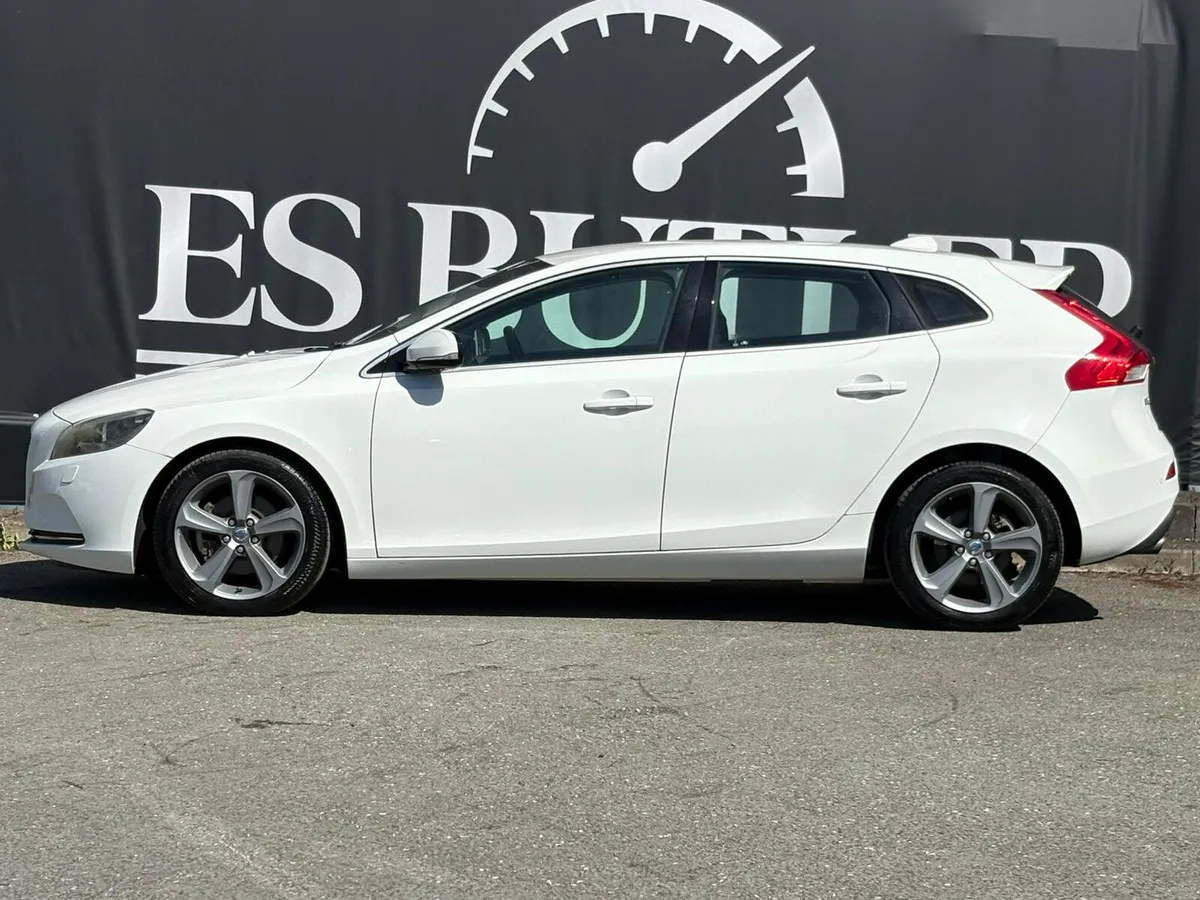2013 Volvo V40 1.6L AUTO 1YR WARRANTY - Image 2