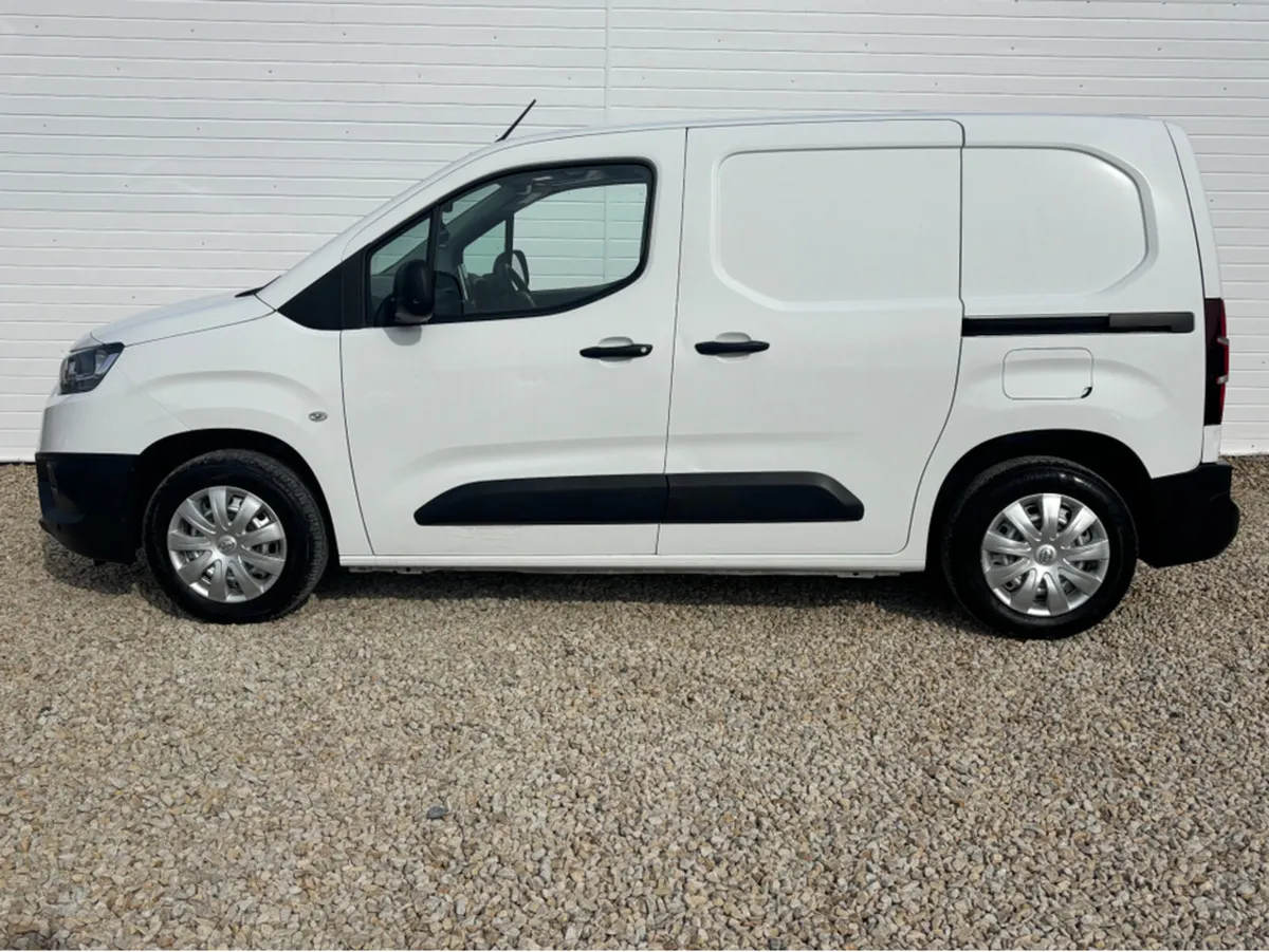 Toyota Proace 3 SEATER - Image 4