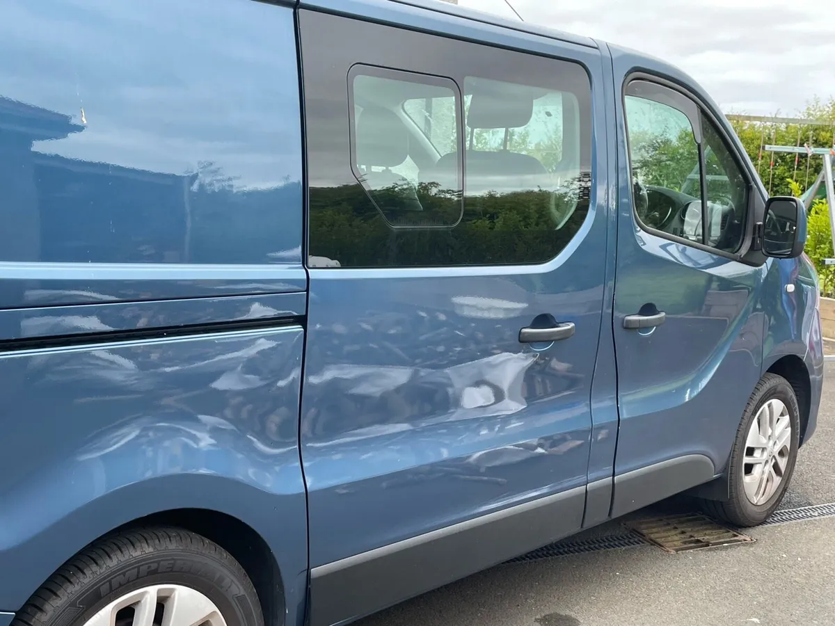 Renault traffic van - Image 2