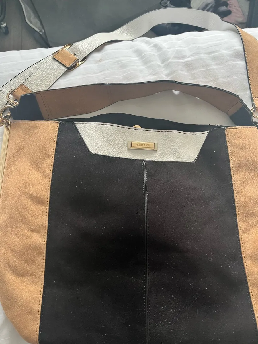 River Island bag - Image 1