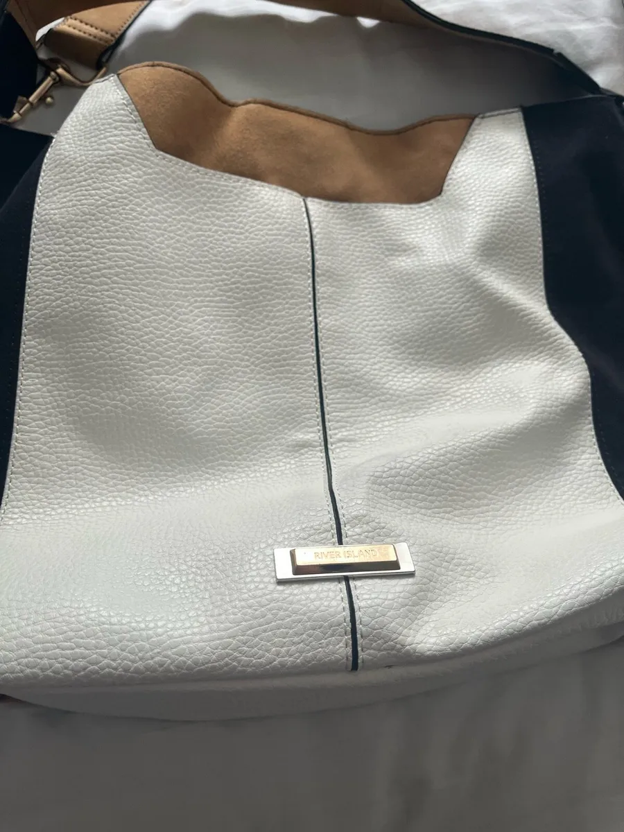 River Island bag - Image 3