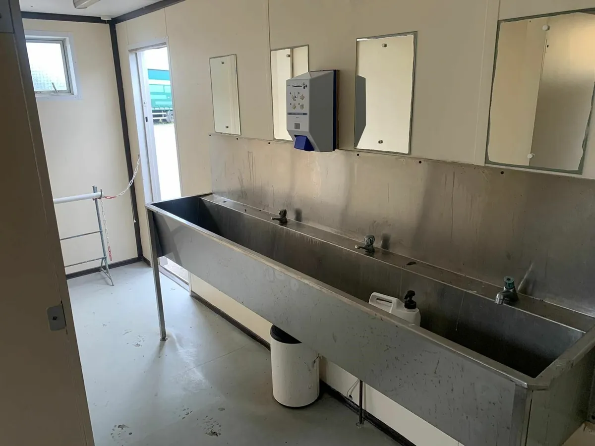 20' x 10' AV Toilet for Sale / Hire - Image 3