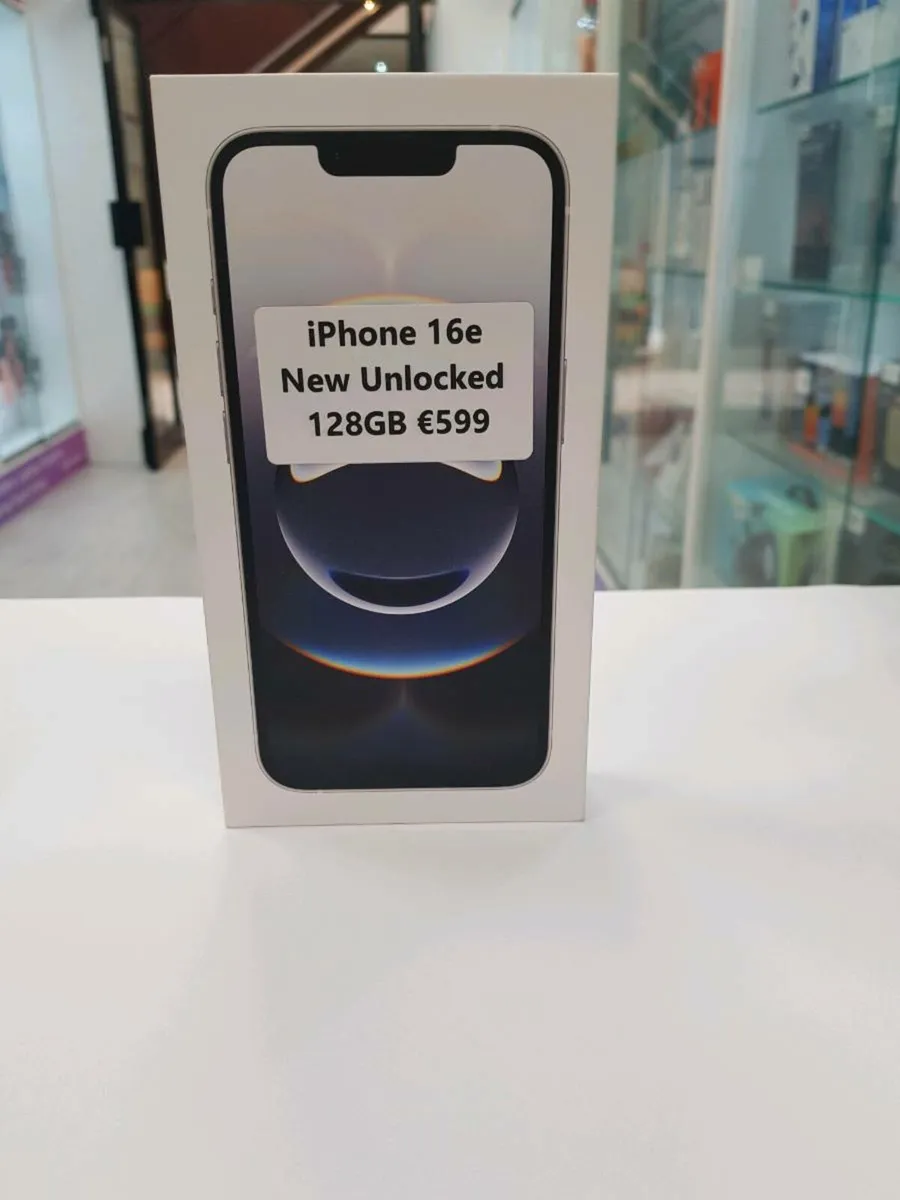 iPhone 16e
