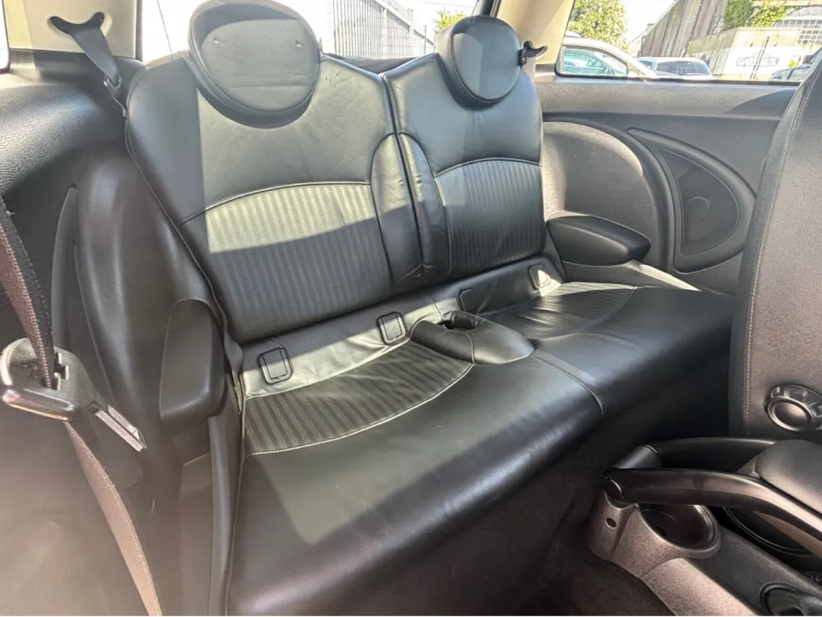Mini Cooper D SW32 2DR 1.6 R56 COOPER - Image 4