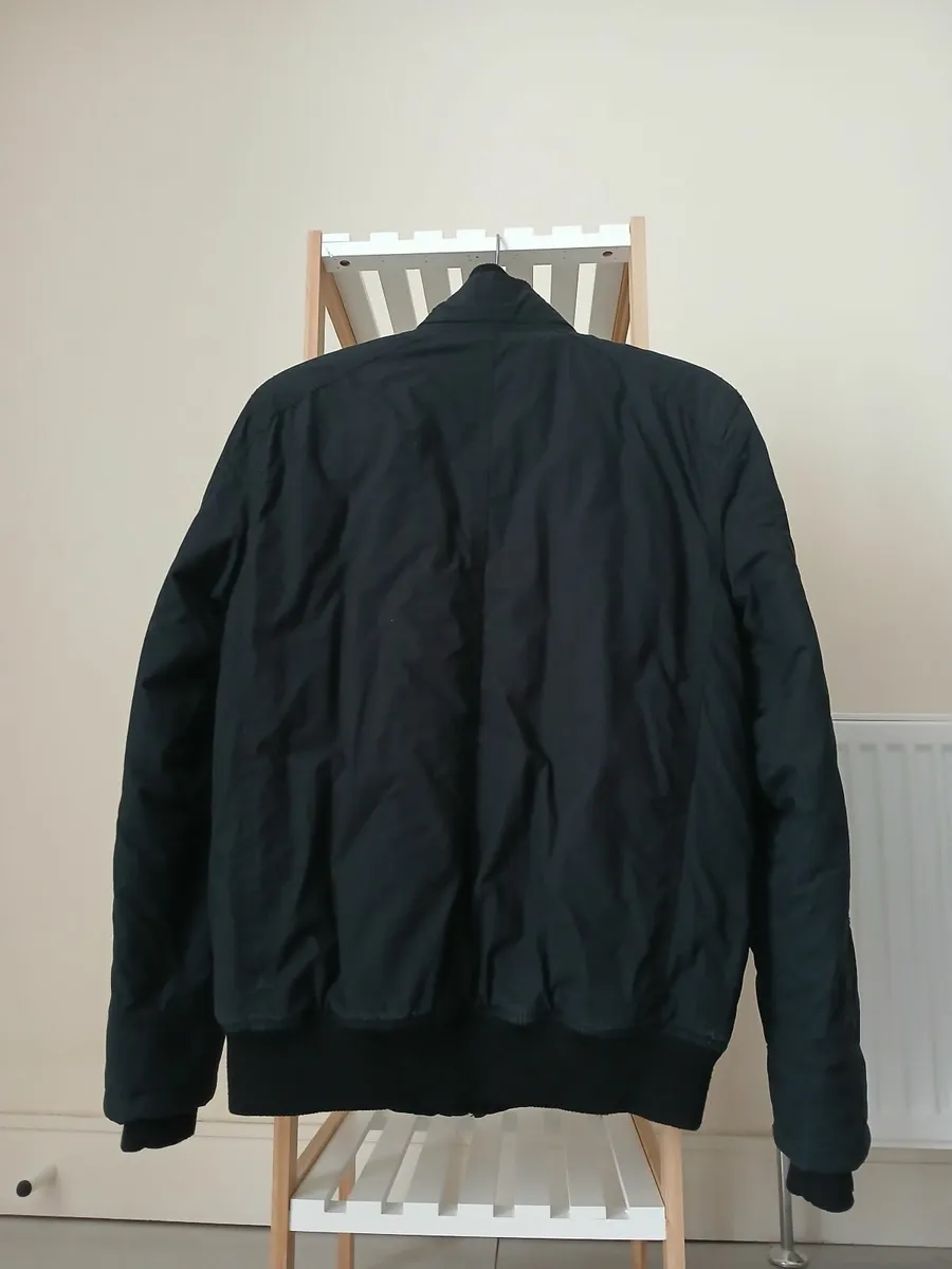 Burton Men's Black Jacket - Image 2