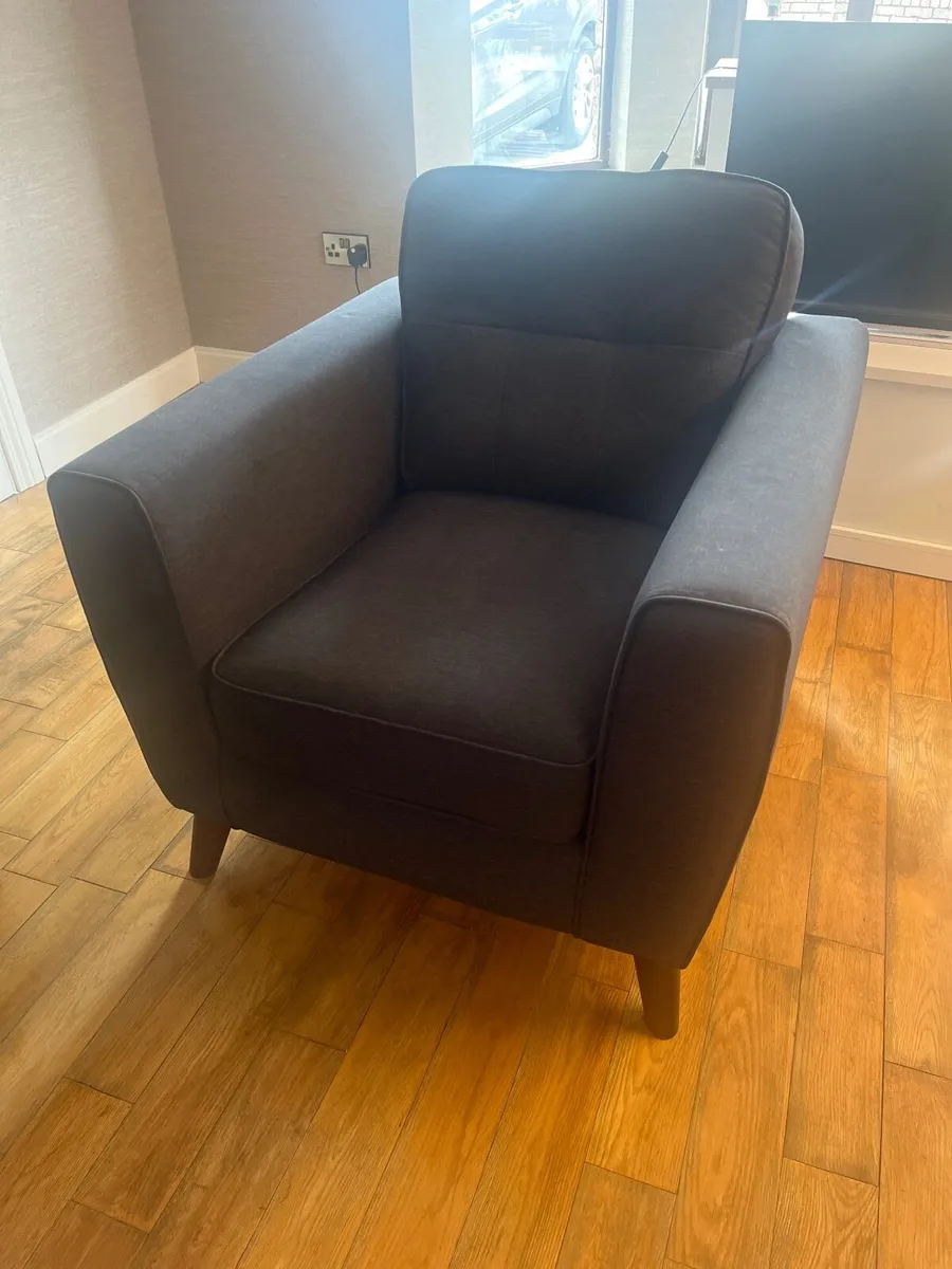 DFS 3 piece suite - Image 3