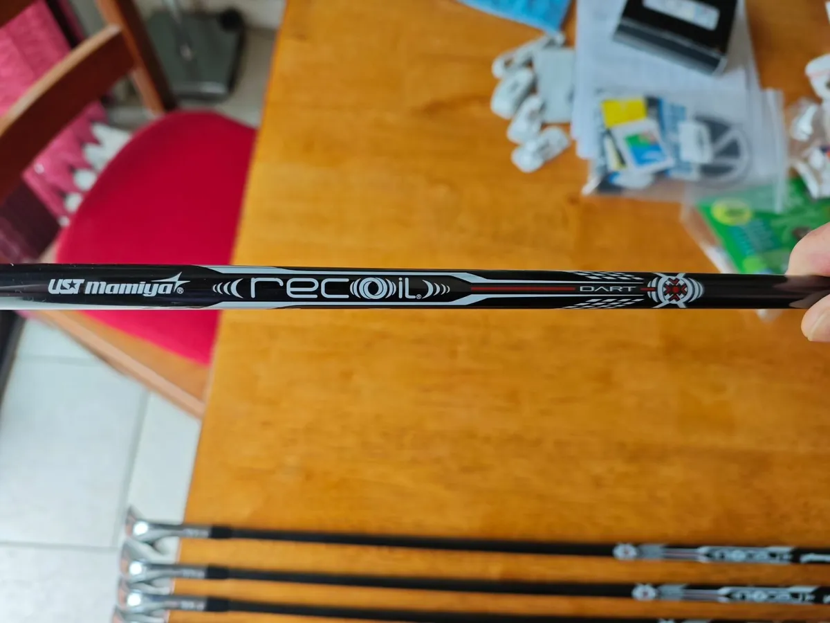 Wilson D9 Forged Graphite Irons 6-PW + Gap Wedge - Image 2