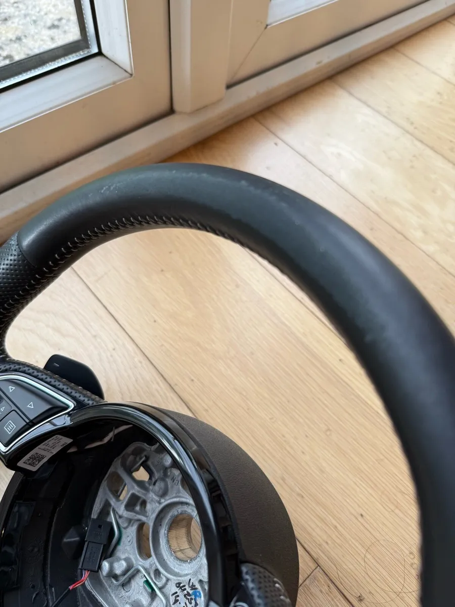 Audi Sline steering wheel paddles - Image 3