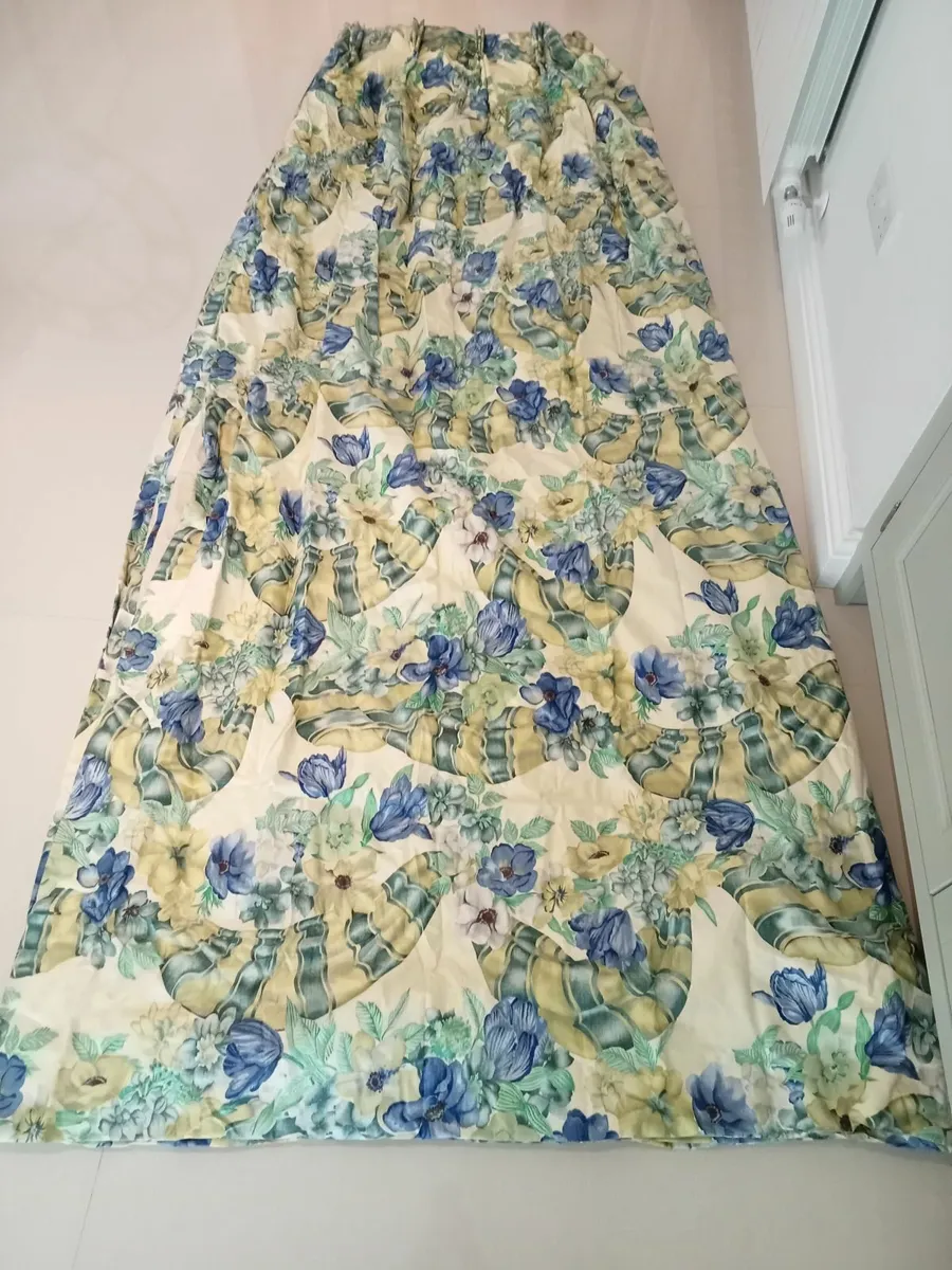 Curtains - Image 1