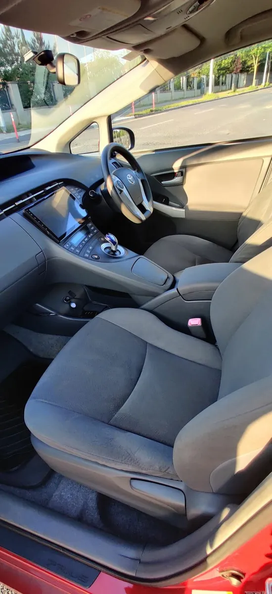 Toyota Prius 2012 - Image 4