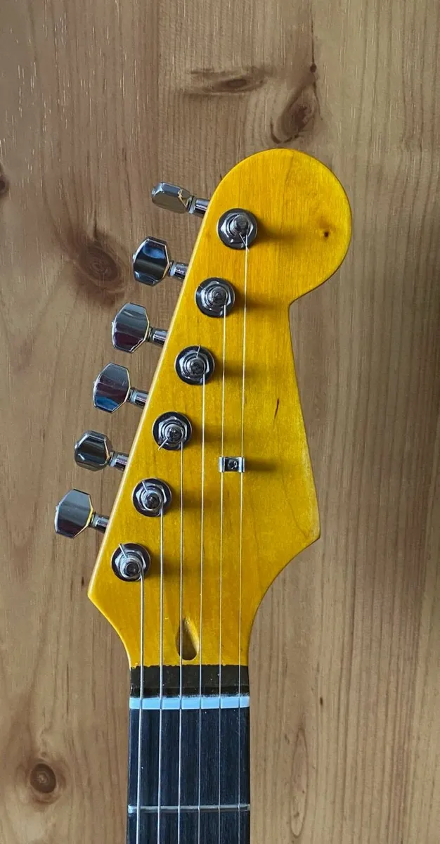 Stratocaster Guitar - Image 2