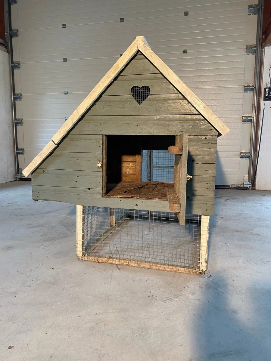 Hen house - Image 3