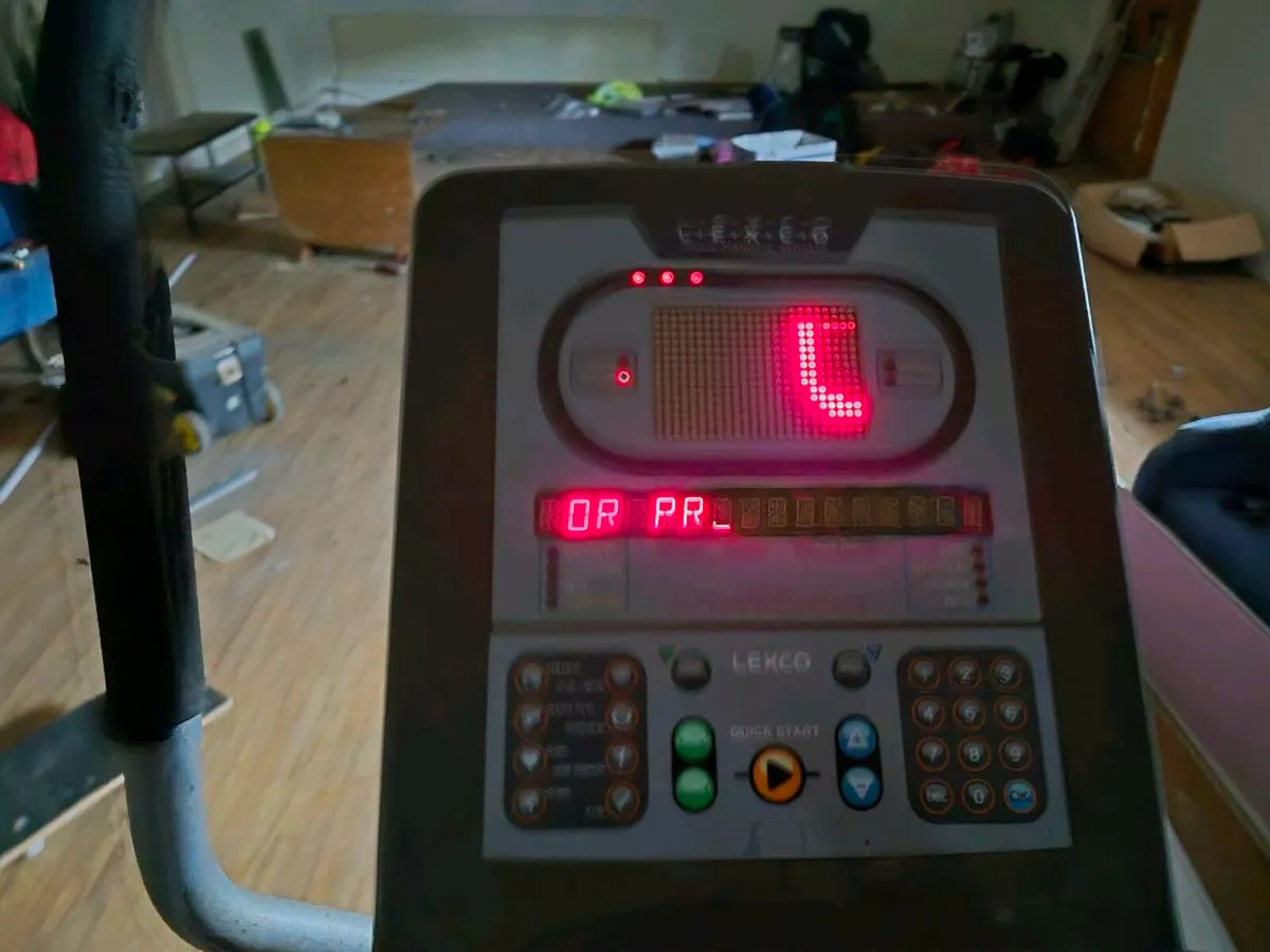 Cross Trainer Exerciser. - Image 2