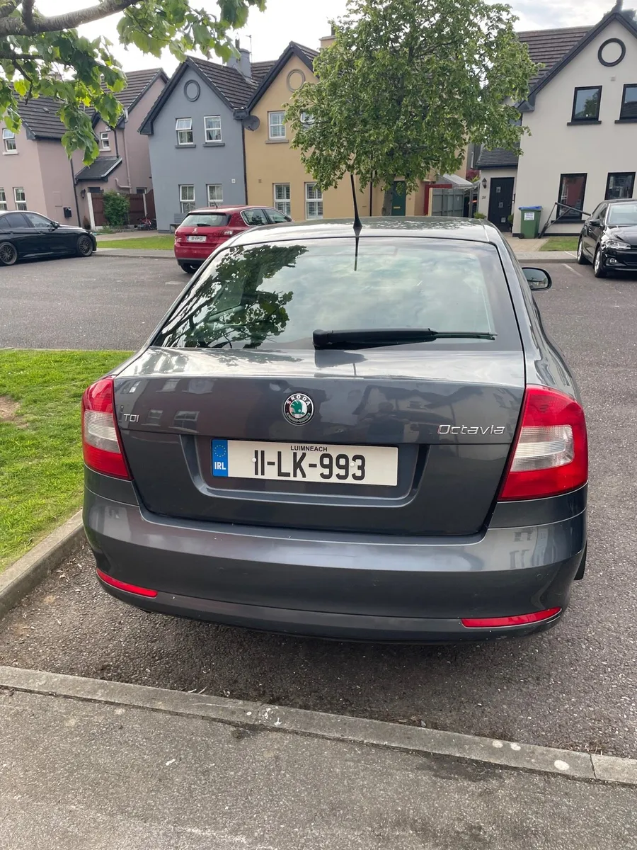 Car - Image 2