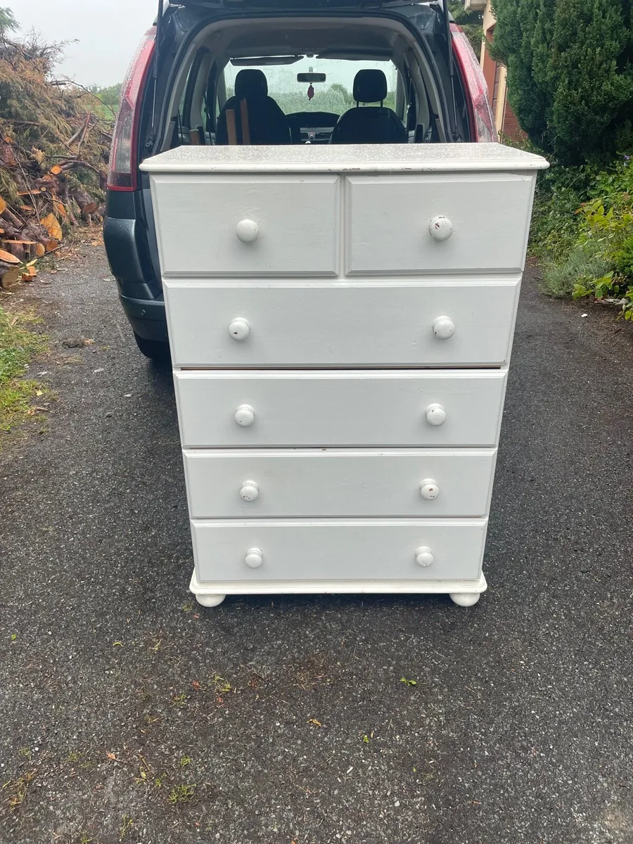 Heavy pine / white chest of drawer - Image 1