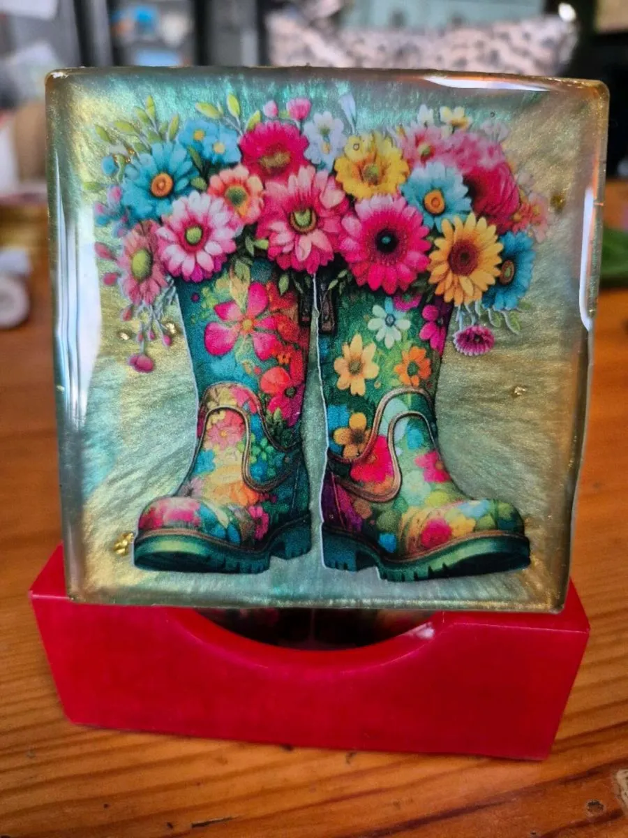 Art and crafts - Image 1