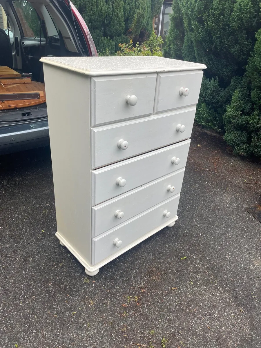 Heavy pine / white chest of drawer - Image 4