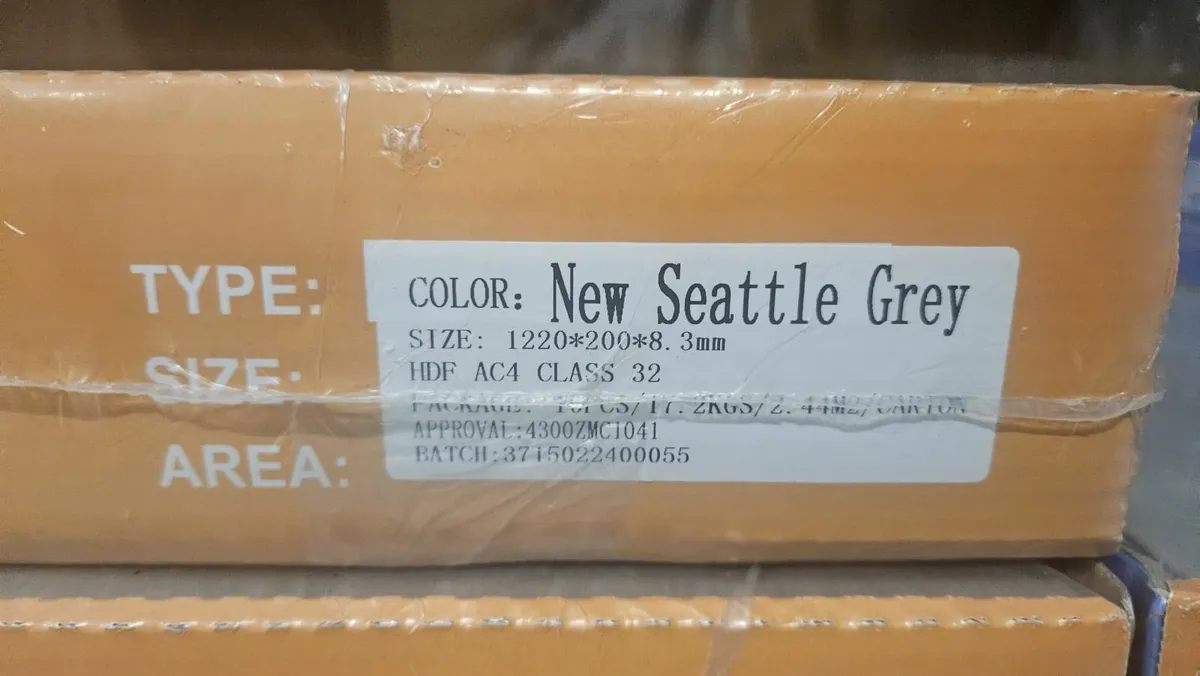 laminated  wood flooring warehouse-  8mm seattle! - Image 2