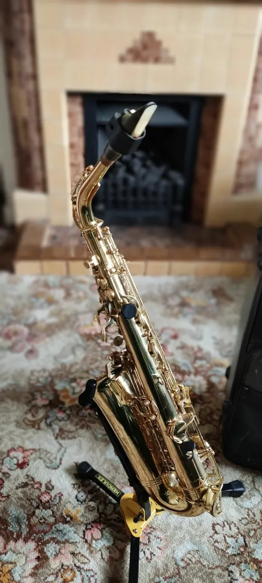 Alto Saxophone - Elkhart Deluxe - Image 2