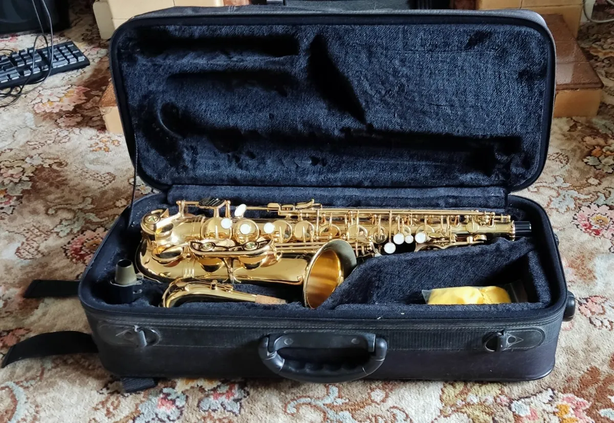 Alto Saxophone - Elkhart Deluxe - Image 4