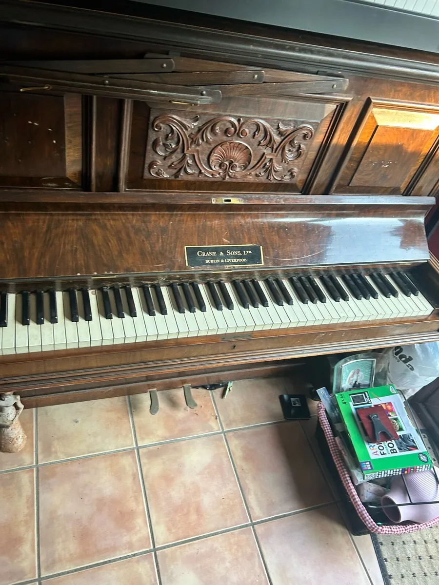 Piano and stool - Image 2