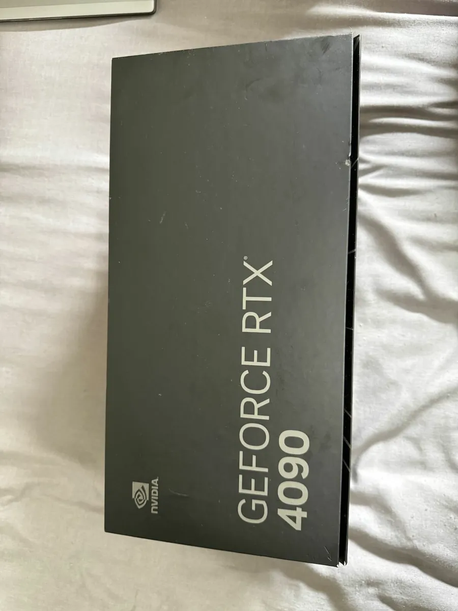 NVIDIA RTX 4090 Founders Edition - Image 2