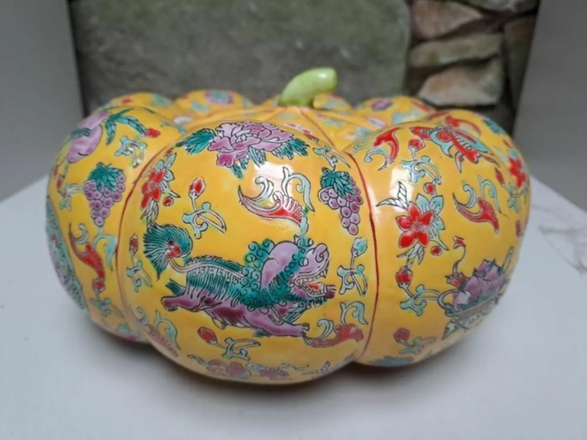 Vintage Chinese oriental pumpkin - Image 2